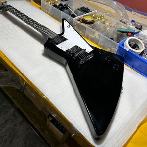 Explorer Guitare électrique personnalisée Couleur noir mashoganique corps en palissandre en palissandre vers la main droite en stock