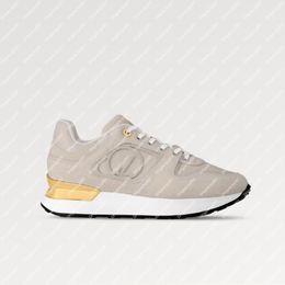 Explosión caliente Actualización de zapatillas 1ACKV4 Neo Run Away para mujer Suela exterior en forma de cuña Plantilla oculta Logotipo de mezclilla de 2 cm Ojales circulares en tono dorado Alerón beige claro