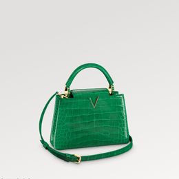 Explosion NIEUW Capucines voor dames BB N92175 Briljant alligatorpatroon Emeraudegroene voering van geitenleer Karabijnhaak om spullen vast te zetten Hoogglans glanzende crossbody