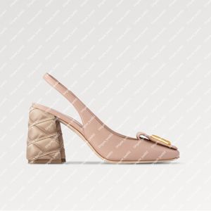 Explosie Nieuwe damesschudden Slingback-pomp 1AC9WN Beige Rose Lambskskin Elastische riem V-vormige blok Heel Crisscross Malletage Patroon Chunky Accessoire Designer