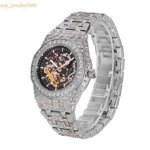 Explosieve hiphop high-end vierkante lichtgevende holle mechanische heren diamanten horloge