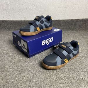 Exporteren Europese buitenlandse handel Originele bestelling Primaire school jongens lente en herfst mode veelzijdige klittenband sporten casual board schoenen