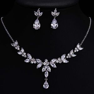 Ensemble de bijoux collier en cristal exquis pour femmes, accessoires de fête de mariage, boucles d'oreilles en Zircon cubique, cadeau