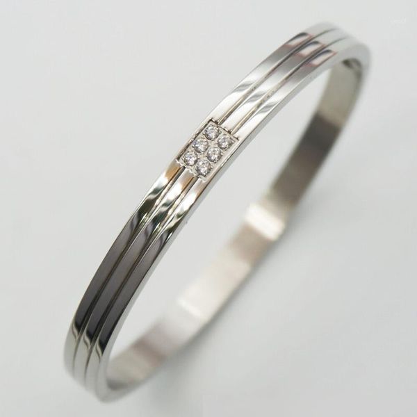 Diseño exquisito de brazalete de plata moderno para mujeres Cubiconia Cubic Titanium Bracelets brazaletes Joyería de compromiso de boda