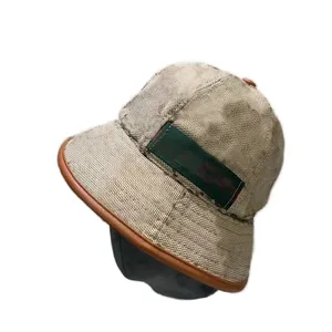 Chapeaux de créateurs exquis pour hommes à large bord casquette luxe cappellino street couple casquettes femme mode moderne lettre seau chapeau mélange couleur fa0120 H4