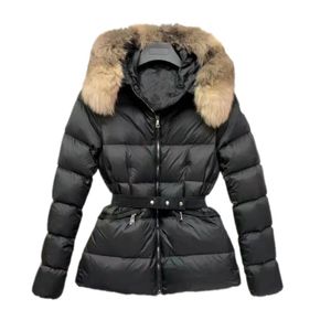 Prachtige down winter jas echte wasbeer kraag warme mode parka met riem dames gevoerde grote pocket jas jasstop