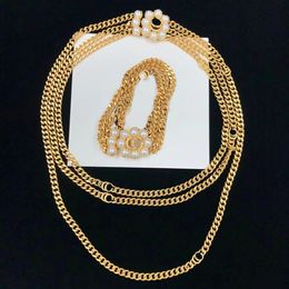 Collier multi-chaînes de perles de mode exquise, bracelet de créateur en or 18 carats pour femmes, ensembles de bijoux de haute qualité avec boîte