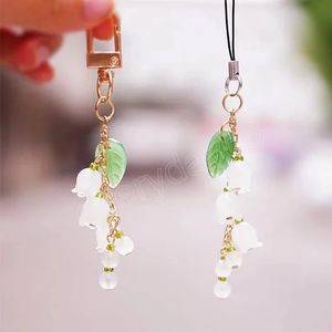 Exquise Lily of the Valley Lanyard Women Key Chain for Keys Bag Pendant Decor Hang Rope Flower Mobiele telefoonriem