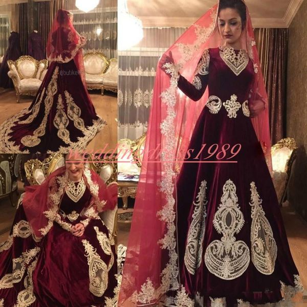 Robes de mariée en velours exquis Mulsim en dentelle à manches longues Applique indienne robe de mari￩e africaine 2020 robe de mariée grande taille robes de mariée de bal
