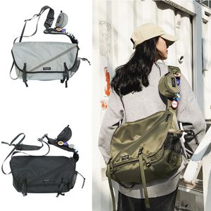 Paquetes de marco externo Casual impermeable Street Sports Tooling Bag Student Leisure Crossbody Messenger Hiphop Shoulder 230427