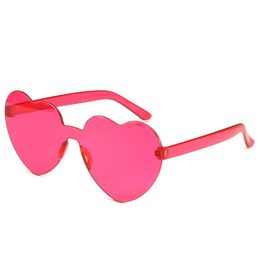 Lunettes de soleil de créateur pour femmes en forme de coeur couleur bonbon lunettes coupe-vent lunettes de soleil Protection UV
