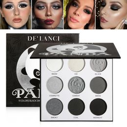 Oogschaduw Zwart Wit Grijs Oogschaduwpalet DE'LANCI PANDA 9 kleuren Zilver Gepigmenteerd voor Halloween SFX Make-up Mini Smoky Oogschaduwpallet 231120