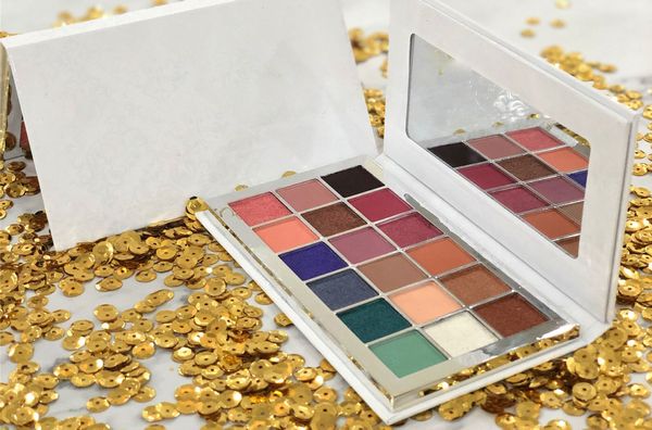 Sombra de ojos personalizada 18 colores Shimmer Eyeshadow Desert Rose Gold Palette Maquillaje de pigmento impermeable de larga duración Etiqueta privada a granel 230718