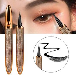 Combinaison Eye ShadowLiner 2 en 1 crayon eye-liner auto-adhésif longue durée sans colle magnétique séchage rapide cils collant Liner stylo facile à porter 231027