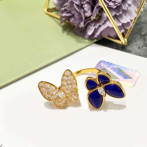 Anneaux de tendance de conception oculaire conçu pour les hommes et les femmes bijoux en or papillon de diamant bleu avec Vnain commun