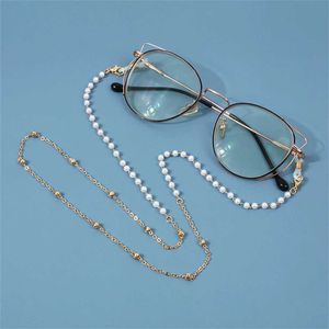 Couches de lunettes 70 cm pour femmes Lunettes de soleil Chaîne de masque Perles blanches acryliques Lunes de perle chaîne en dentelle en verre de mode bijoux accessoires Gift C240412