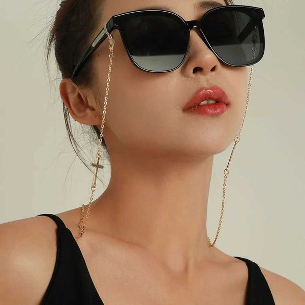 Coudons de lunettes Cross Earphone chaîne plume alliage verres pour femmes accessoires de lunettes de soleil verres de support chaîne coréenne chaîne C240411
