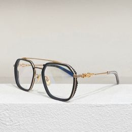 Nieuwe populaire retro brillen frames vrouwen recept bril punk stijl ontwerp vierkante stalen frame met lederen doos HD lens top kwaliteit designer zonnebril