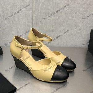 F/W Schapenvacht damesschoenen sleehakken 6,5 cm klassieke pumps en slingbacks loafers trouwschoen voor feest klassieke ontwerper zwart kaki luxe casual sandalen