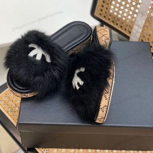 F/w mujeres zapatillas peludas con sandalias de madera plana de plataforma de zapatos al aire libre chanclas challeas deslizon diseñador negro suave suave suave acogedor foux faux conejo pelaje cálido cómoda