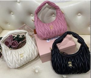 F02 2023 Fashion Nouveaux sacs d'épalage inclinés sacs à main en cuir de mouton doux portefeuille de luxe pour femmes