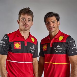 Chemises officielles de l'équipe F1 Scuderia Ferari 2022, maillot Polo Carlos Sainz, uniforme de formule pour hommes, T-shirts de fans de course