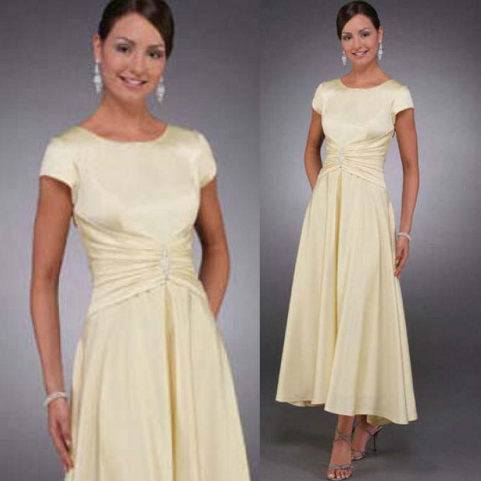 

2020 Light Yellow Wedding Guest Dresses Short Sleeves Mid Calf Tea length Ruched Lady Party Mother of the Groom Gowns