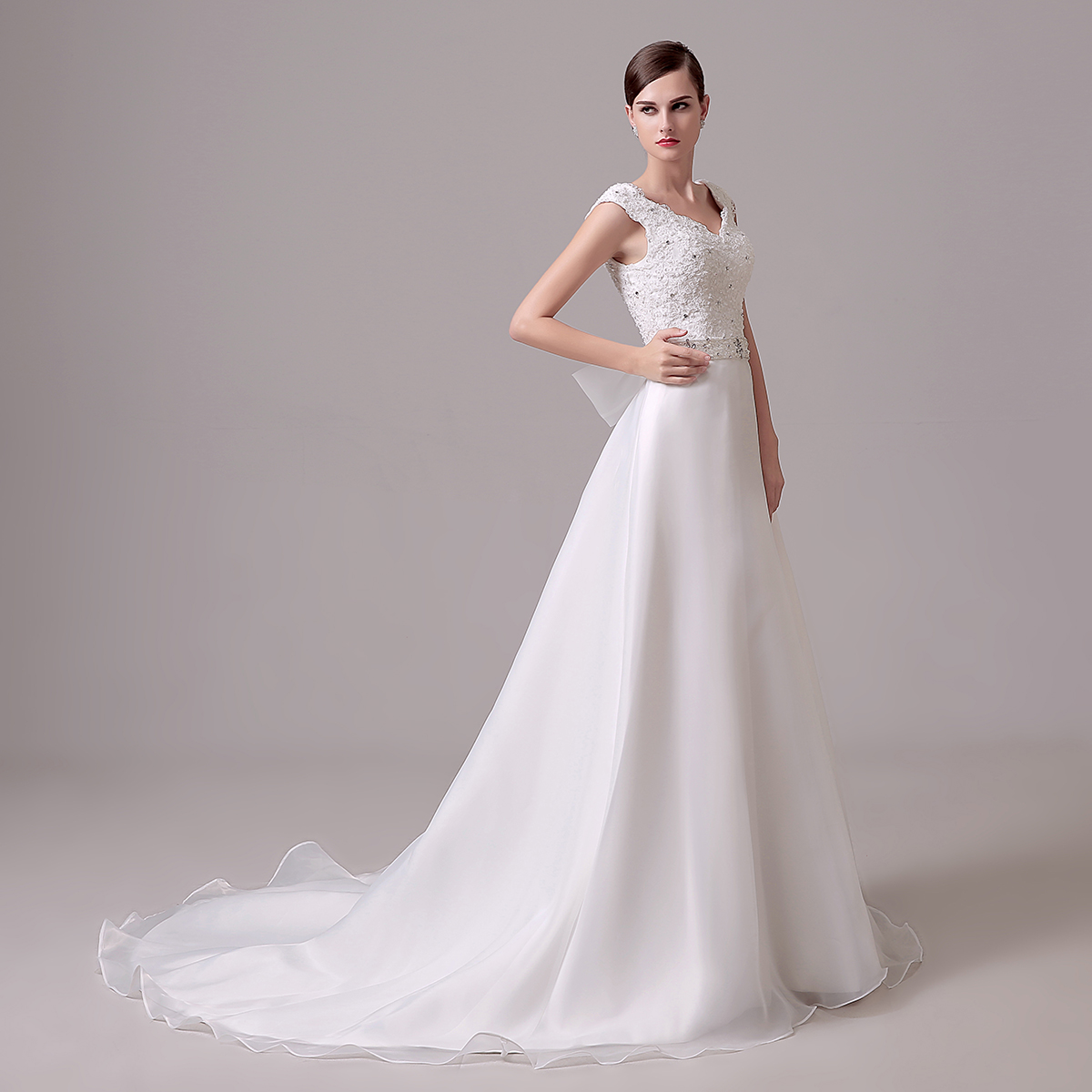 

2018 Beaded Crystal Wedding Dress Lace A Line Peplum Bow in Stock Made in China Elegant White Bridal Gowns 2018 vestido de Novia, Ivory