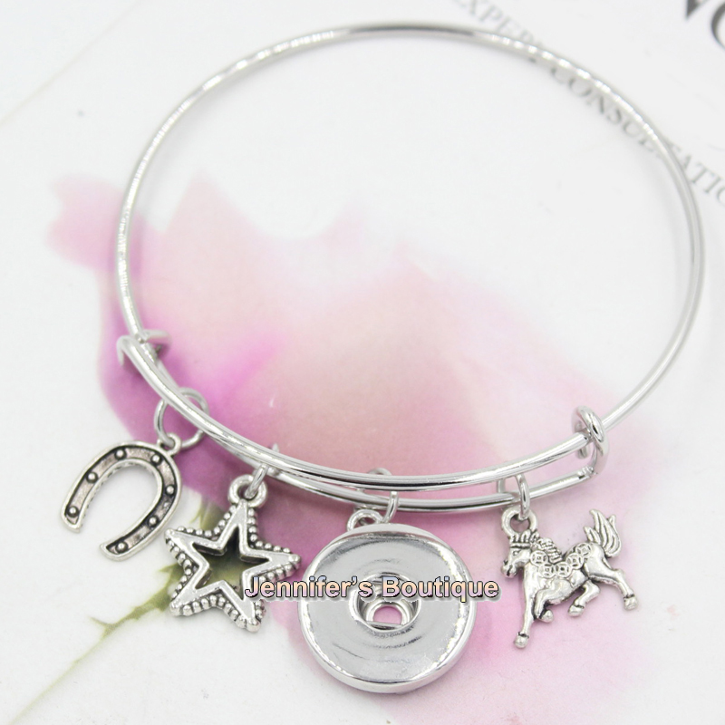 Livraison Gratuite Nouvelle Mode DIY Interchangeable Bijoux Équestre Cheval Fer À Cheval Snap Extensible Fil Bracelets pour Femmes Bijoux En Gros