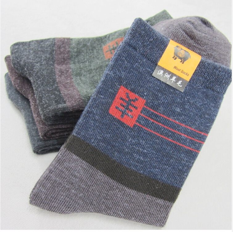 

Wholesale-8 = 4 pairs of Mens Autumn Edition thick Imitated rabbit wool socks men socks long socks male Sports keep warm Free shipping, Multi