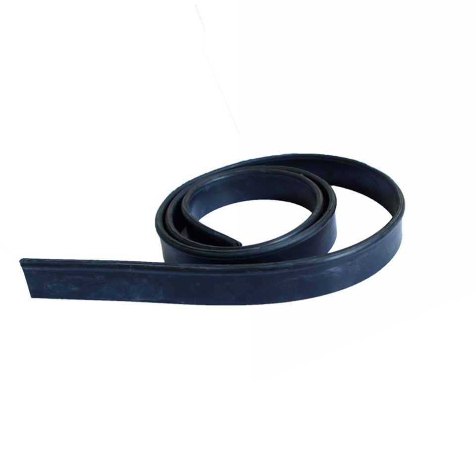 

105cm Black Channel Squeegee Blade Roll for a pre-installation cleaning of the glass, Or remove and streaks or smudges MO-40A