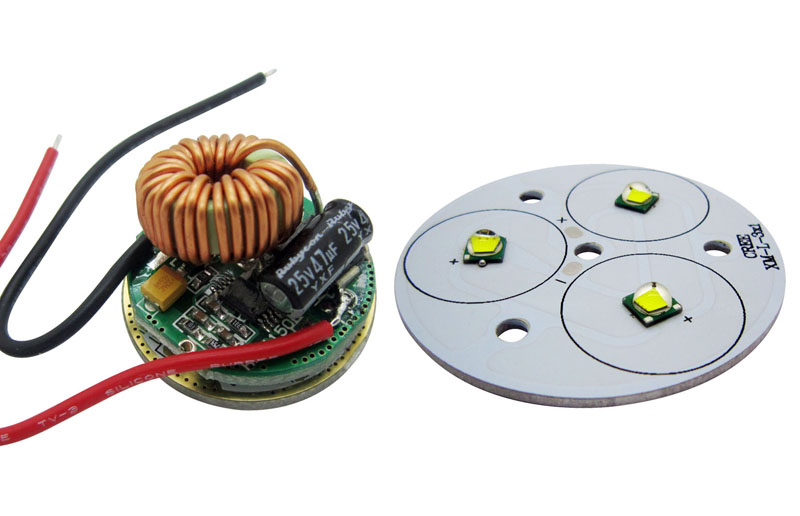 1 Mode 3V-18V 2 A Lampe de poche Driver Circuit Board 20 mm CREE XM-L DEL T6 Ampoule