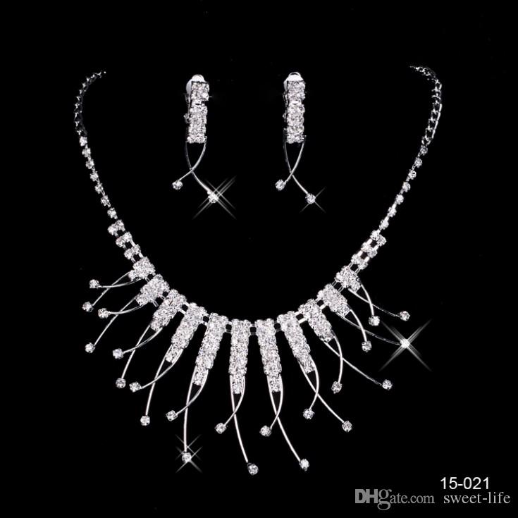 2019 15021 Vente Chaude Saint Strass Cristal Fleur Boucle D'oreille Collier Ensemble Partie De Mariée Homard Fermoir Pas Cher Jeux de Bijoux pour