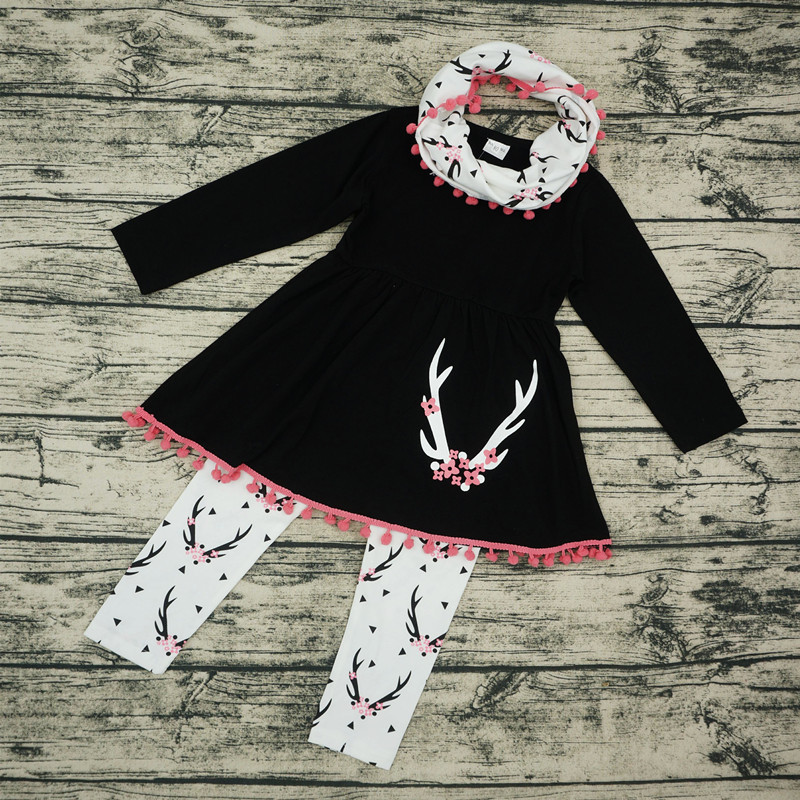 Ensembles de vêtements pour filles pour bébés T-shirts à manches longues avec pompon de Noël Cerf + pantalons imprimés + foulard 3pcs ensembles d