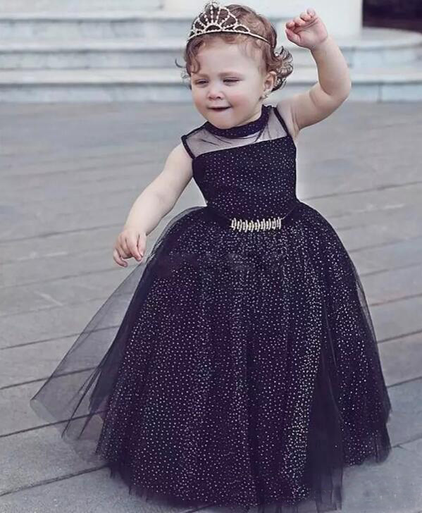 babies gown style