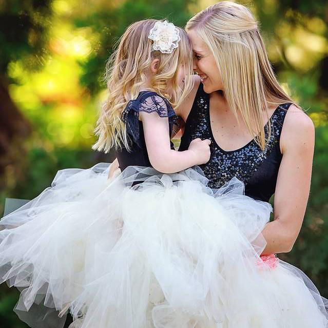 

Elegant Lovely Mother and Daughter Skirts Tutu Tulle Short Ruched Parent-Child Skirt Ball Gowns Simple Summer Family Dress Alikes, White