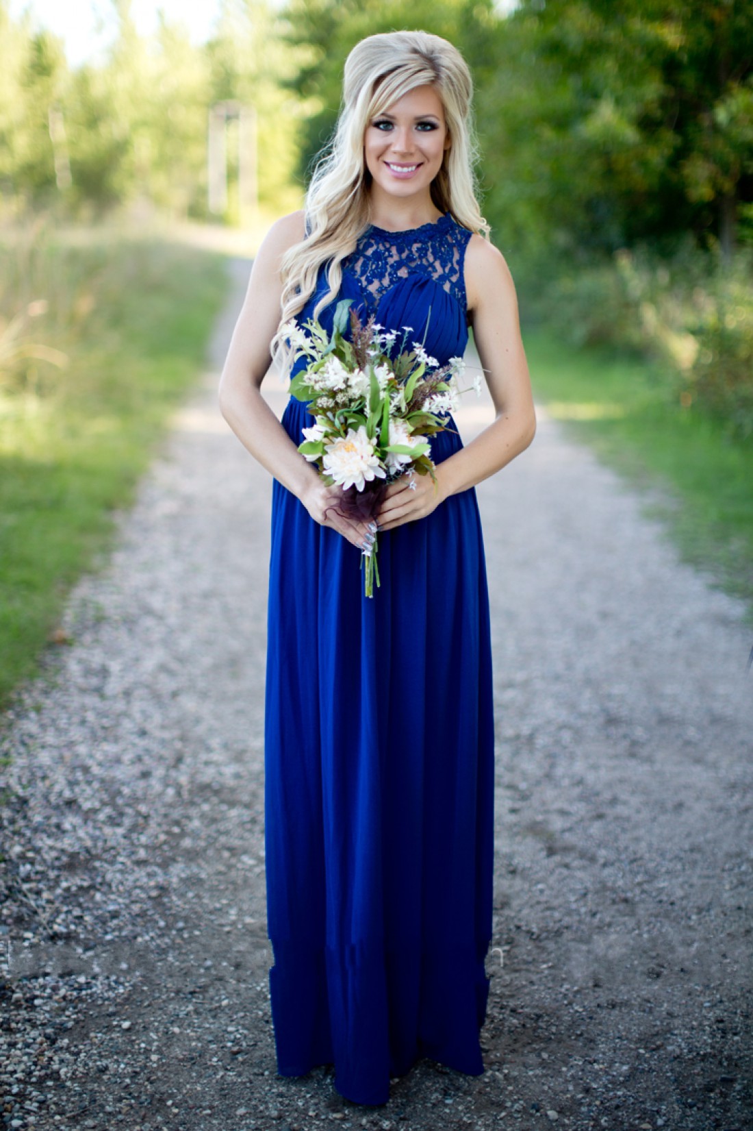 

2020 Country Royal Blue Bridesmaid Dresses For Weddings Chiffon Lace Illusion Jewel Neck Beads Plus Size Party Maid Of Honor Gowns Under 100