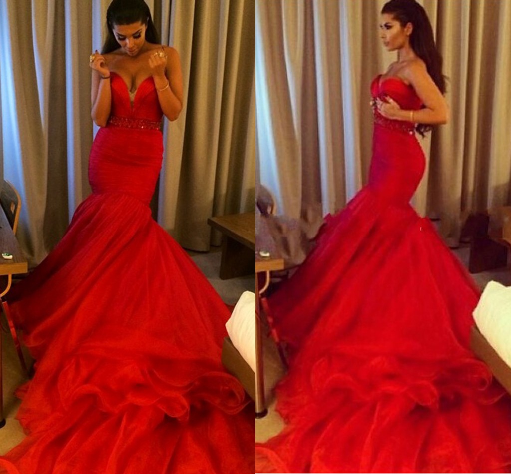 2021 robes de soirée Train longue vente chaude rouge sirène Dubai robes sweetheart perling paillettes bon marché sur mesure