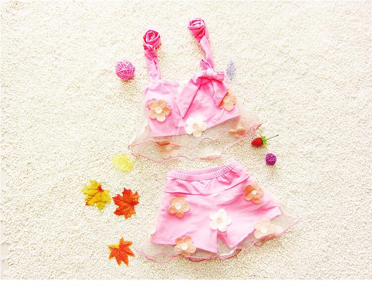 

New Fashion Girls Swimwear Pink Flower Lace Suspender Top and Shorts Two-piece Swimsuit Cute Children Swimming Clothes