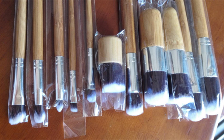 Dropshipping 11Pcs Makeup Brushes Cosmetics Tools Natural Bamboo Handle Eyeshadow Cosmetic Makeup Brush Set Blush Soft Brushes Kit With Bag