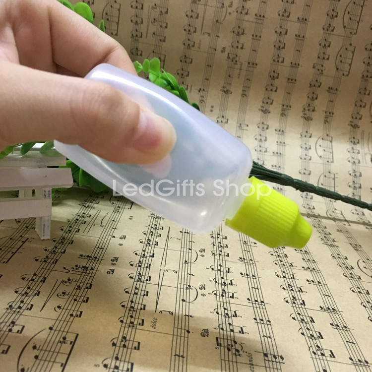 

Free shipping factory price Plastic Bottle 50ml e juice Bottle Plastic Dropper Bottles Child Proof Cap Long Tip