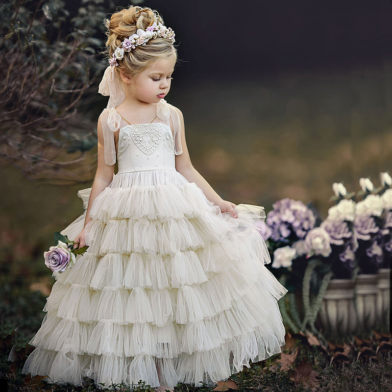 

2019 Cute First Communion Dress For Girls Puffy Lace tiered skirt Tulle Ball Gown Ivory Vintage Wedding spaghetti straps Flower Girl Dresses, Burgundy