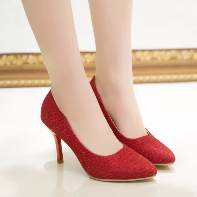 2015 NOUVEAU Spring et Automne Big Taille Chaussures Scrubs OL Chaussures de mariage Professionnelles Chaussures Noires pointues Stiletto Rouge t