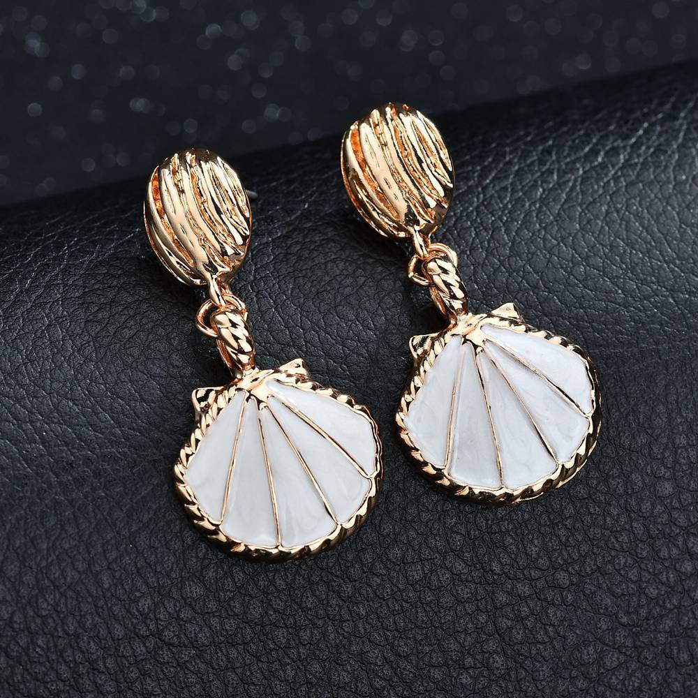 

Earring Fresh Concise Earrings Colour Seashell Shell 2 Color Lines Metal Ear Nail Eardrop Woman