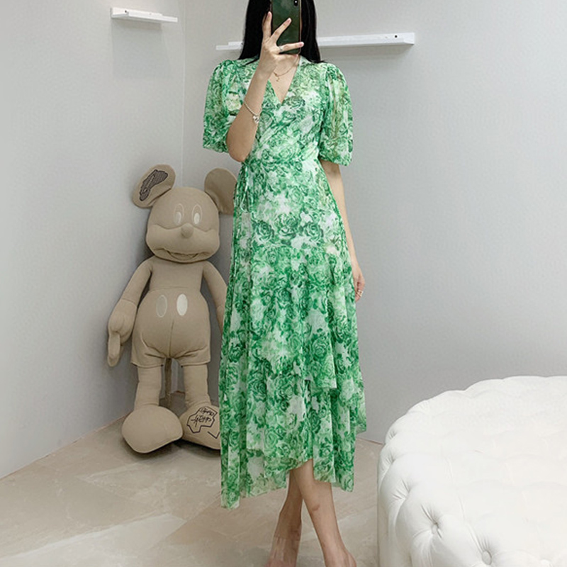 

Women Dress Spring / Summer 2020 Dress Fashion V-neck Rose Print Midi, Green