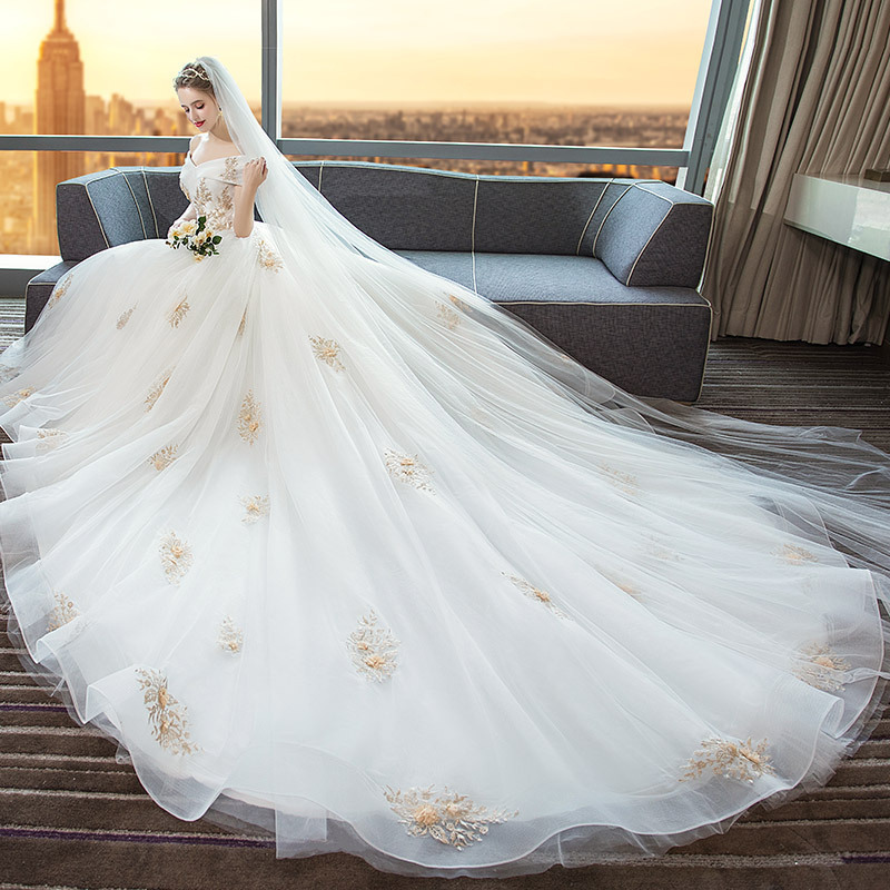 

Tapete Cozinha Stars Dress 2020 New Trailing The Bride Wedding Princess Han Edition Show Thin Hepburn Wind Luxury Word Shoulder, See chart