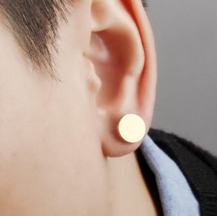 Version coréenne de la mode des hommes en acier de titane prévention des allergies pure noir haltères haltères ronds goujons d'oreilles pour homm