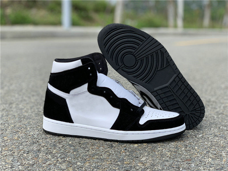 

Top Quality 1 High OG Black White Panda Man Basketball Designer Shoes Newest I Black Metall Gold White Woman Fashion Sneakers With Box, Black metallic gold white