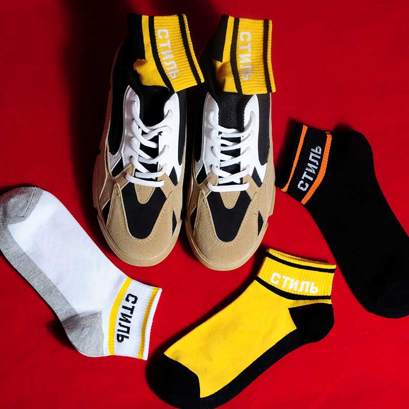 

New Men Socks Basketball skateboard Personality Fashion Harajuku Hip-hop Graffiti Socks motion Tide Women Cotton