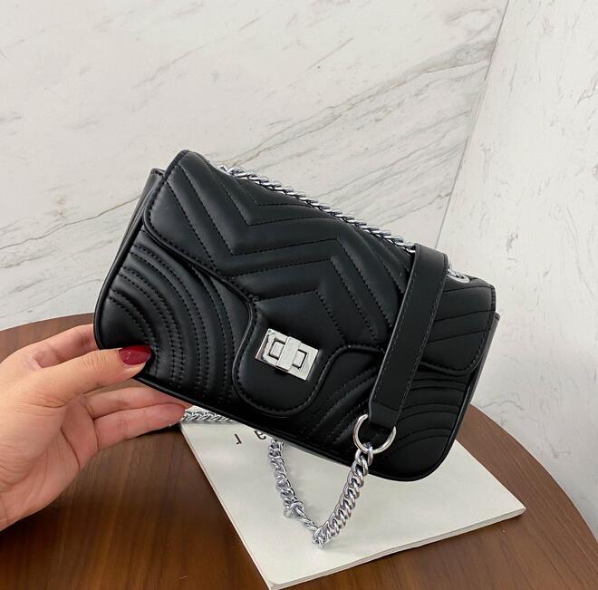 

HBP New Fashion Women Rainbow Chain Bag Shoulder Bags Plain Crossbody Bag Wholesale Women Handbags, Black